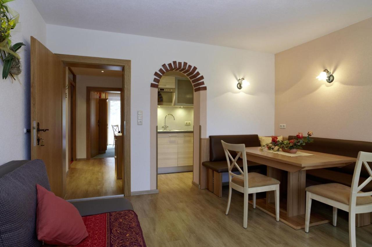 Pension Bartlhof Lermoos Extérieur photo
