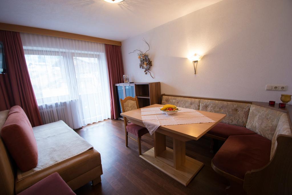 Pension Bartlhof Lermoos Extérieur photo