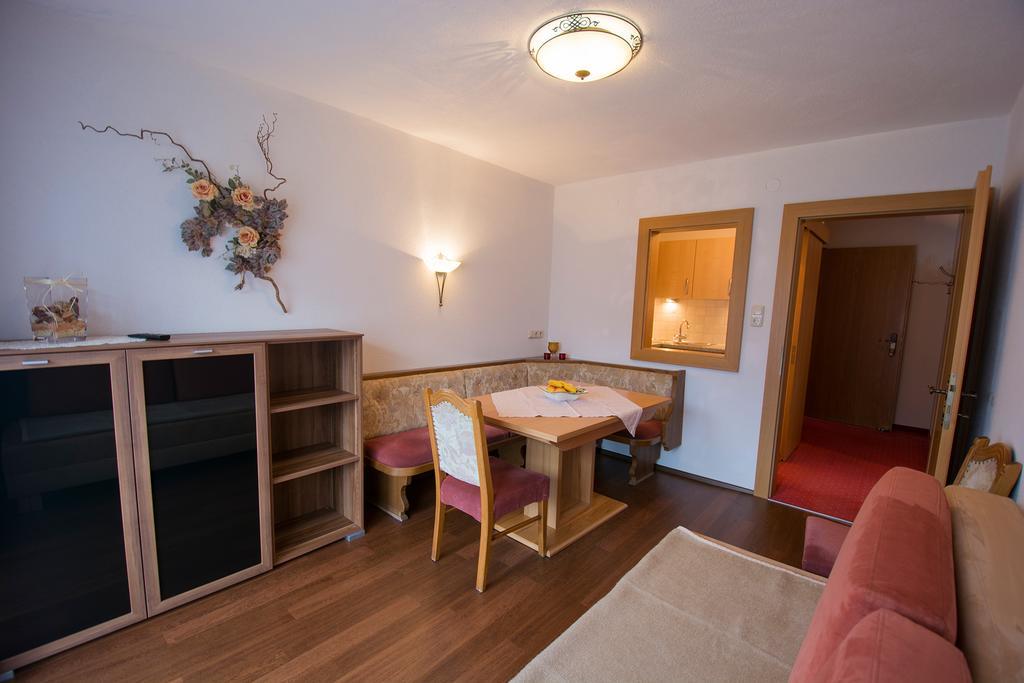 Pension Bartlhof Lermoos Extérieur photo